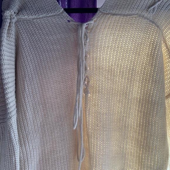 Sweater - Picture 5 of 5